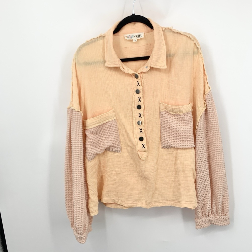 POL x Freckled Poppy Women Size Large Top 1/2 Button Popover Shirt‎ Peach Pink